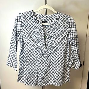 Talbots P, 3/4 sleeve blouse, Navy and white, tuxedo pleating on lapel